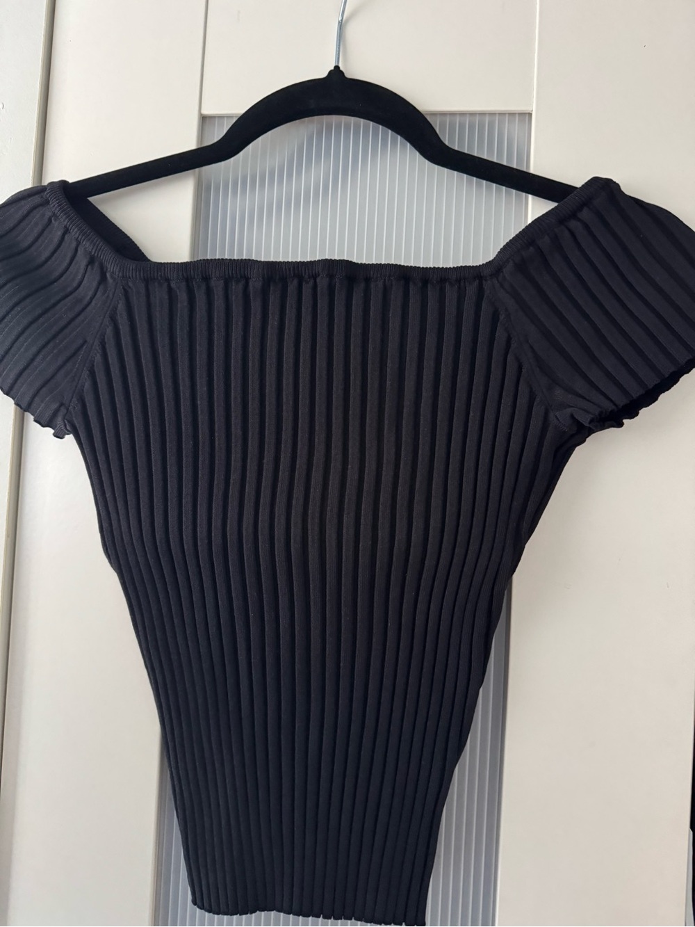 Astr The Label Black Ribbed One-Shoulder Top